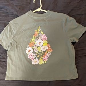 Tilly’s cropped t-shirt